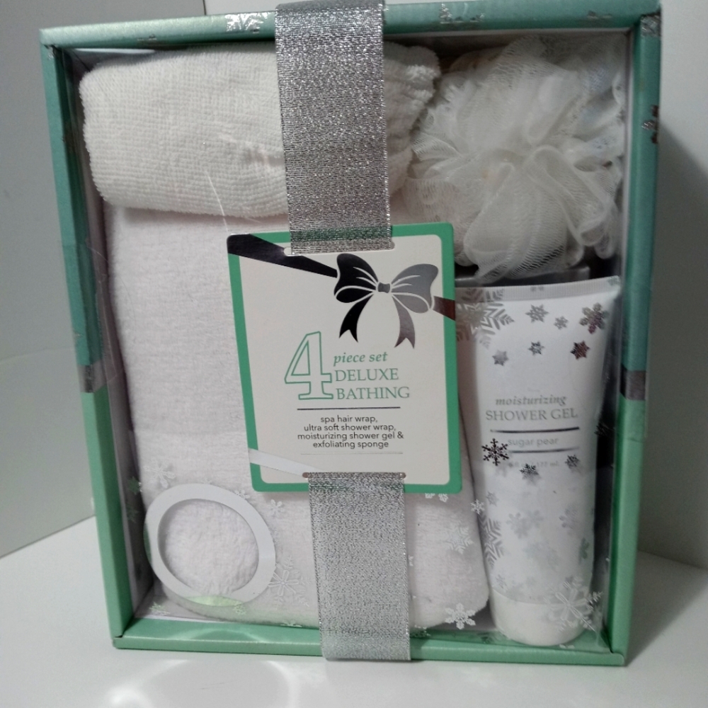 Goldessence 4 Pc Spa Set NIB